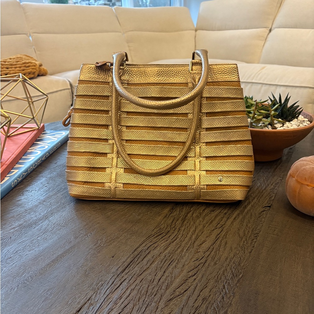 Elegant Gold Handbag